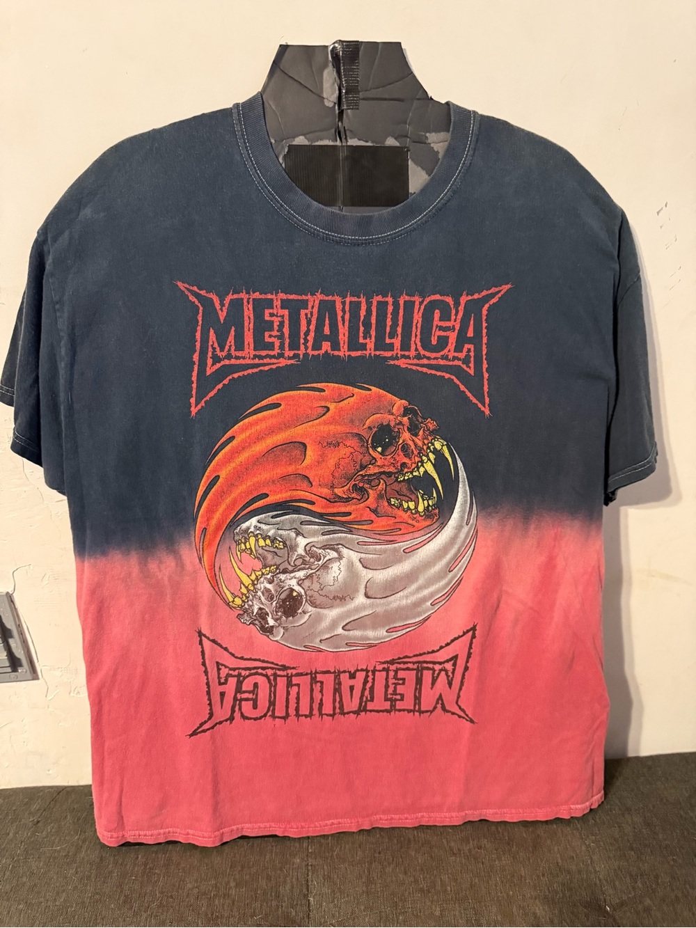 Metallica Men’s Graphic Tee - Black and Red Fade